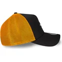 shapka-izvita-traker-cherna-snapbek-9forty-a-frame-patch-front-na-mclaren-racing-formula-1-ot-new-era