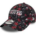 schwarze-und-rote-verstellbare-curved-cap-9forty-floral-all-over-print-von-manchester-united-football-club-premier-league-von-ne