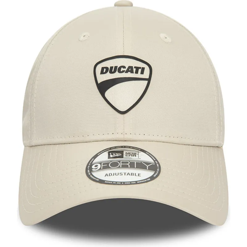shapka-izvita-bezhov-reguliruem-9forty-ripstop-na-ducati-motor-motogp-ot-new-era