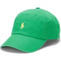 verstellbare-grune-kappe-mit-gebogenem-schirm-und-gelbem-logo-cotton-chino-classic-sport-von-polo-ralph-lauren