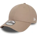 verstellbare-9forty-essential-kappe-in-hellbraun-von-new-era