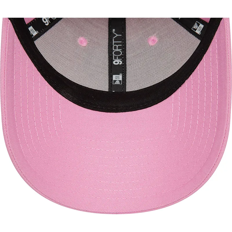 shapka-izvita-roza-snapbek-9forty-flawless-na-new-york-yankees-mlb-ot-new-era