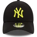 shapka-izvita-cherna-reguliruem-9forty-league-essential-na-new-york-yankees-mlb-ot-new-era