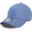 new-era-mlb-new-york-yankees-9forty-league-essential-verstellbare-blaue-kappe-mit-gebogenem-schirm-und-blauem-logo