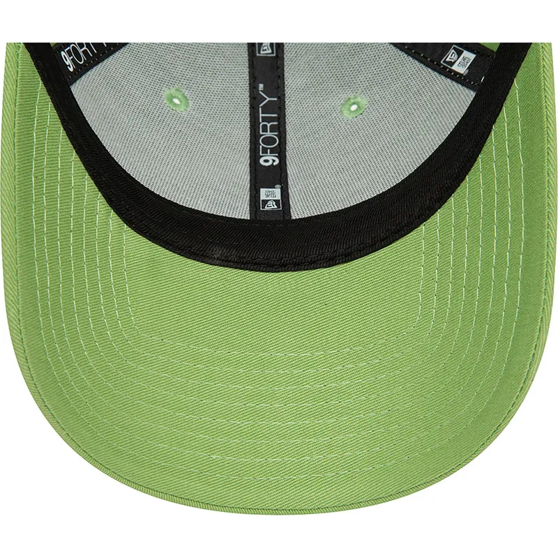 shapka-izvita-zelena-reguliruem-9forty-league-essential-na-new-york-yankees-mlb-ot-new-era