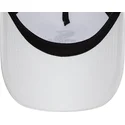 shapka-izvita-traker-byala-snapbek-a-frame-league-essential-na-chicago-white-sox-mlb-ot-new-era