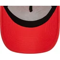 shapka-izvita-traker-chervena-snapbek-a-frame-league-essential-na-new-york-yankees-mlb-ot-new-era