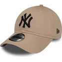 shapka-izvita-kafyav-reguliruem-9twenty-league-essential-na-new-york-yankees-mlb-ot-new-era