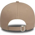 shapka-izvita-kafyav-reguliruem-9twenty-league-essential-na-new-york-yankees-mlb-ot-new-era