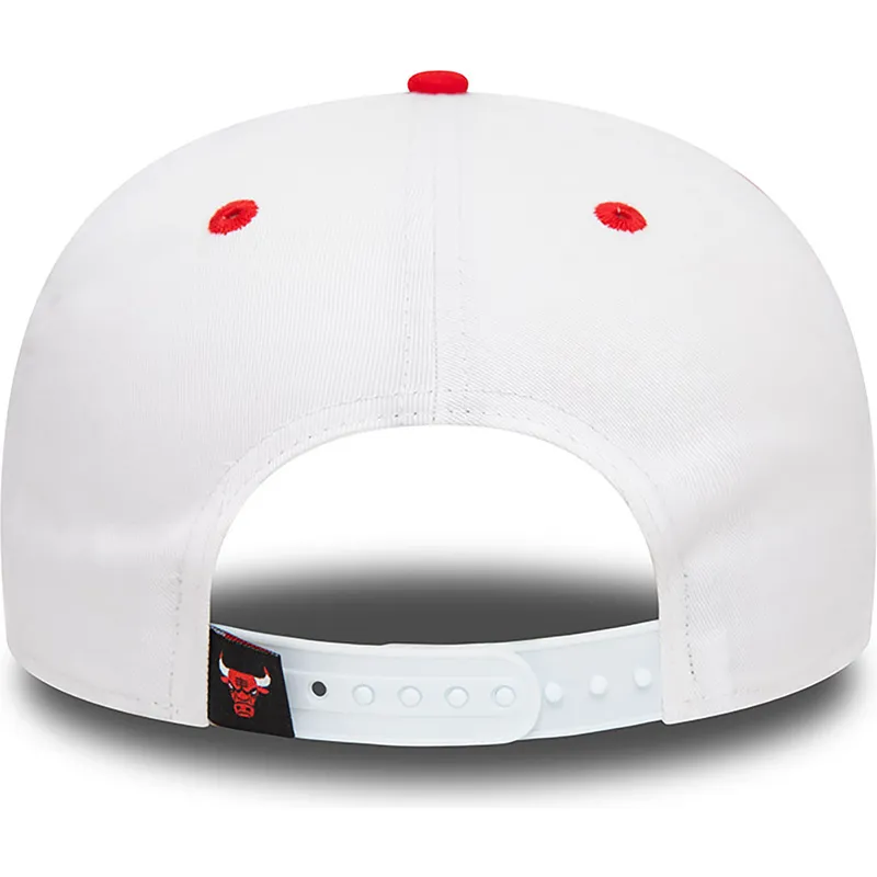 new-era-ploska-kozirka-9fifty-white-crown-chicago-bulls-nba-byala-i-chervena-shapka-s-tik-tak