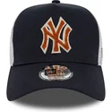 shapka-izvita-traker-tmnosin-snapbek-a-frame-boucle-na-new-york-yankees-mlb-ot-new-era