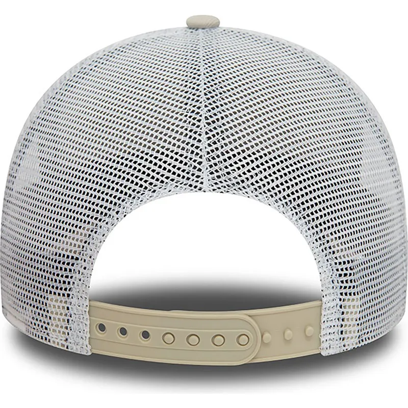 shapka-izvita-traker-bezhov-snapbek-a-frame-boucle-na-los-angeles-dodgers-mlb-ot-new-era