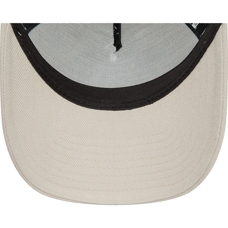 shapka-izvita-traker-bezhov-snapbek-a-frame-boucle-na-los-angeles-dodgers-mlb-ot-new-era