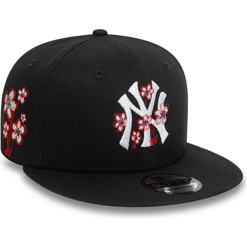shapka-ploska-cherna-snapbek-9fifty-flower-icon-na-new-york-yankees-mlb-ot-new-era