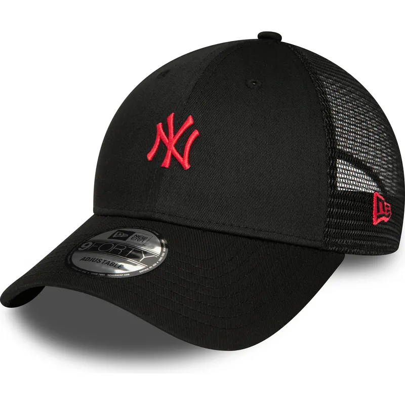 shapka-izvita-traker-cherna-reguliruem-9forty-home-field-na-new-york-yankees-mlb-ot-new-era