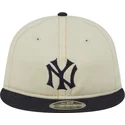 beige-und-marineblaue-verstellbare-flache-kappe-9fifty-retro-crown-denim-der-new-york-yankees-mlb-von-new-era