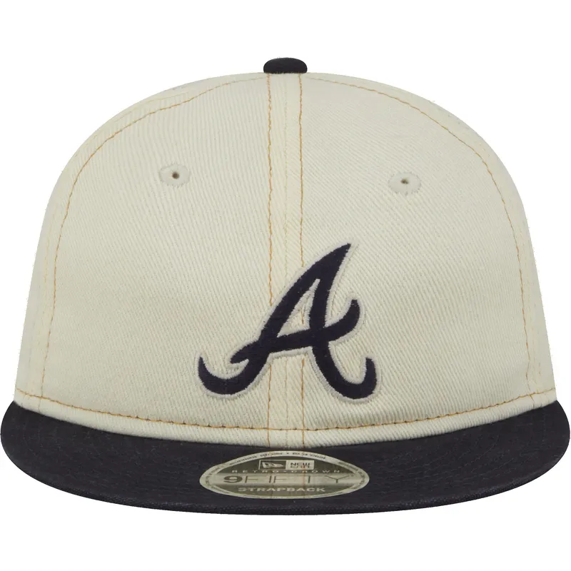 shapka-ploska-bezhov-snapbek-9fifty-retro-crown-denim-na-atlanta-braves-mlb-ot-new-era