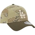 shapka-izvita-kamuflazh-snapbek-9forty-a-frame-two-tone-tiger-na-los-angeles-dodgers-mlb-ot-new-era