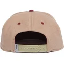 shapka-ploska-kafyav-snapback-na-gorra-plana-marron-y-roja-snapback-caballo-stallion-free-rider-the-farm-flats-the-farm-ot-goori