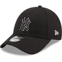 shapka-izvita-cherna-reguliruem-9forty-pop-outline-na-new-york-yankees-mlb-ot-new-era