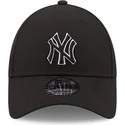 new-era-izvita-kozirka-cherno-logo-9forty-pop-outline-new-york-yankees-mlb-cherna-reguliruema-shapka