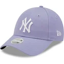 new-era-izvita-periferiya-damska-9forty-league-essential-new-york-yankees-mlb-lilava-reguliruema-shapka