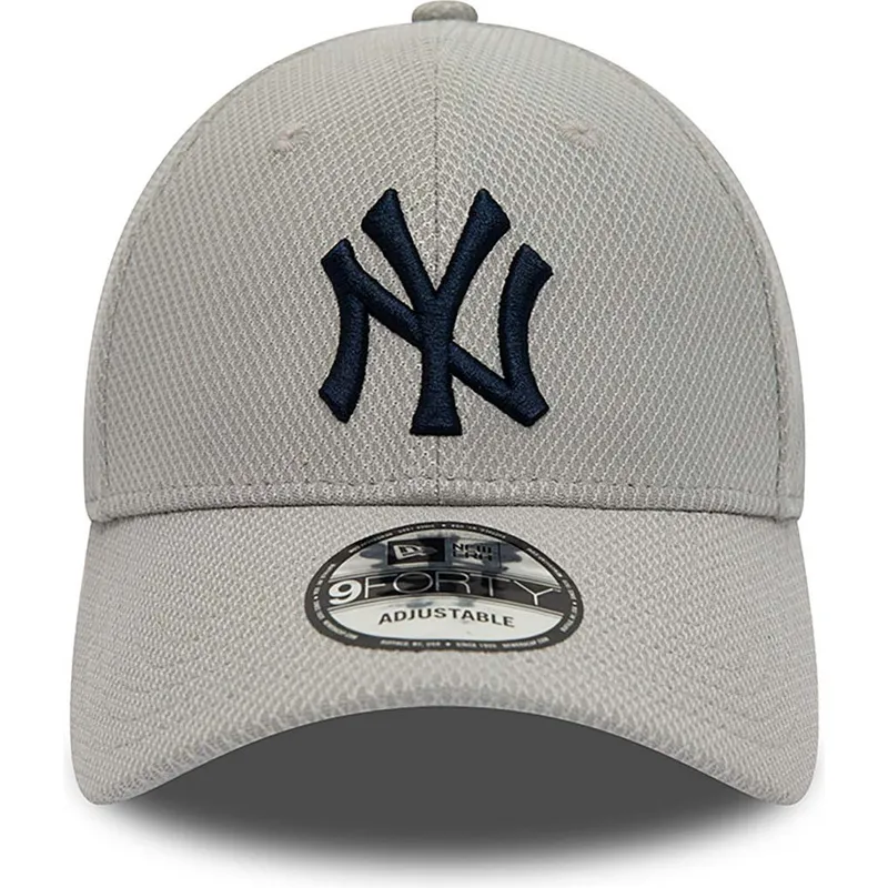 shapka-izvita-siv-reguliruem-9forty-diamond-era-essential-na-new-york-yankees-mlb-ot-new-era shapka-izvita-siv-reguliruem-9forty-diamond-era-essential-na-new-york-yankees-mlb-ot-new-era
