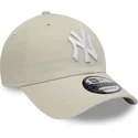 new-era-izvita-periferiya-9twenty-league-essential-new-york-yankees-mlb-bezhova-reguliruema-shapka