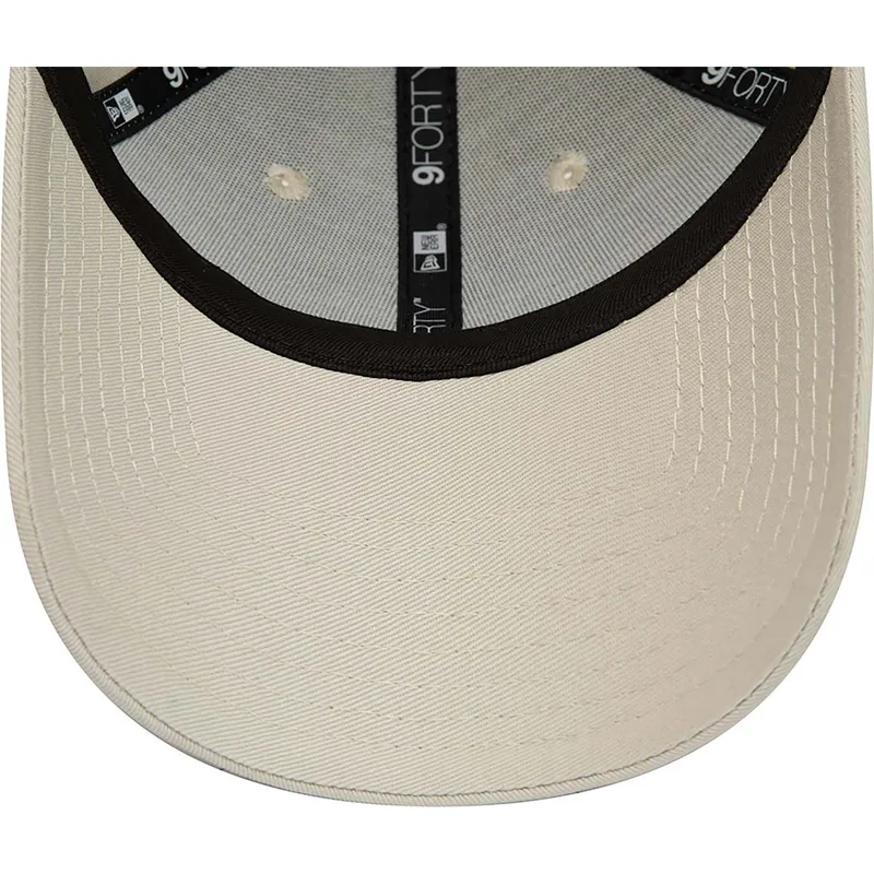 shapka-izvita-bezhov-reguliruema-9forty-repreve-league-essential-na-new-york-yankees-mlb-ot-new-era