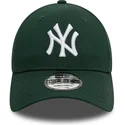 new-era-izvita-kozirka-9forty-league-essential-new-york-yankees-mlb-tmnozelena-reguliruema-shapka