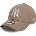 shapka-izvita-kafyav-reguliruem-9forty-league-essential-na-new-york-yankees-mlb-ot-new-era