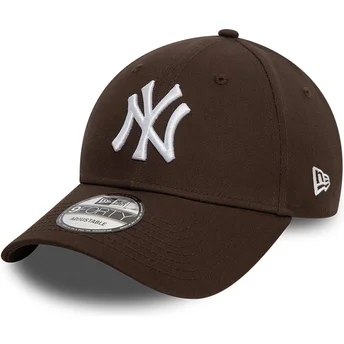 Mørkebrun justerbar 9FORTY League Essential kasket med buet skygge fra New York Yankees MLB fra New Era