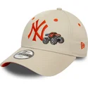 shapka-izvita-bezhov-reguliruem-za-deca-9forty-graphic-monster-truck-na-new-york-yankees-mlb-ot-new-era