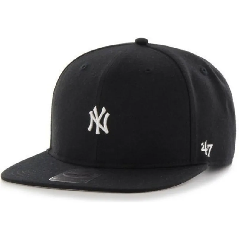 shapka-ploska-cherna-snapbek-na-new-york-yankees-mlb-ot-47-brand