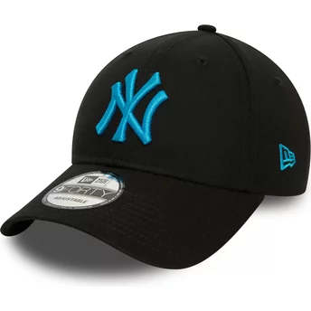 New Era Curved Brim Blue Logo 9FORTY League Essential New York Yankees MLB Black Adjustable Cap