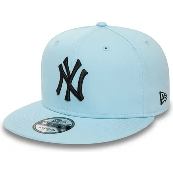 New Era Flat Brim Black Logo 9FIFTY League Essential New York Yankees MLB Light Blue Snapback Cap