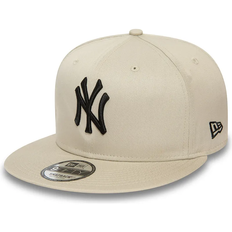 shapka-ploska-bezhov-snapbek-9fifty-league-essential-na-new-york-yankees-mlb-ot-new-era