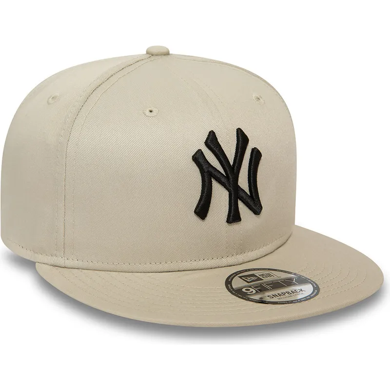 shapka-ploska-bezhov-snapbek-9fifty-league-essential-na-new-york-yankees-mlb-ot-new-era