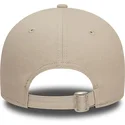 shapka-izvita-bezhov-reguliruem-9forty-league-essential-na-new-york-yankees-mlb-ot-new-era