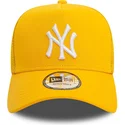 shapka-izvita-traker-zhlt-snapbek-a-frame-league-essential-na-new-york-yankees-mlb-ot-new-era