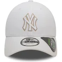 justerbar-hvid-buet-kasket-9forty-repreve-outline-af-new-york-yankees-mlb-fra-new-era