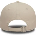 shapka-izvita-bezhov-reguliruem-9forty-seasonal-infill-na-new-york-yankees-mlb-ot-new-era