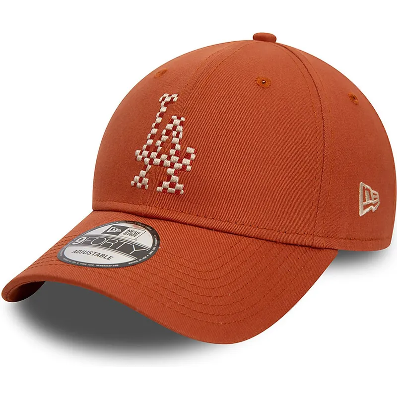shapka-izvita-kafyav-reguliruem-9forty-seasonal-infill-na-los-angeles-dodgers-mlb-ot-new-era