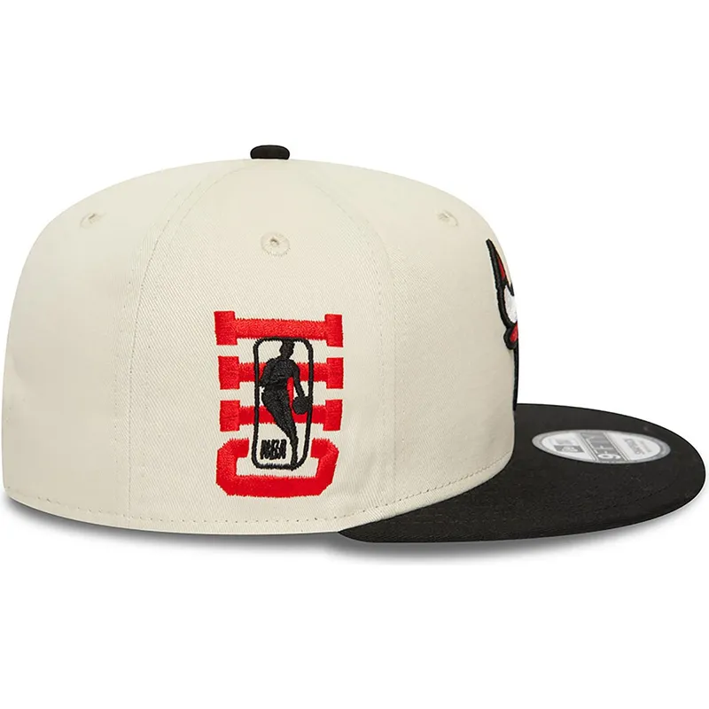 shapka-ploska-bezhov-snapbek-9fifty-na-chicago-bulls-nba-ot-new-era