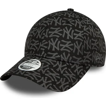 Шапка извита черна adjustable strap para mujer 9FORTY Monogram на New York Yankees MLB от New Era
