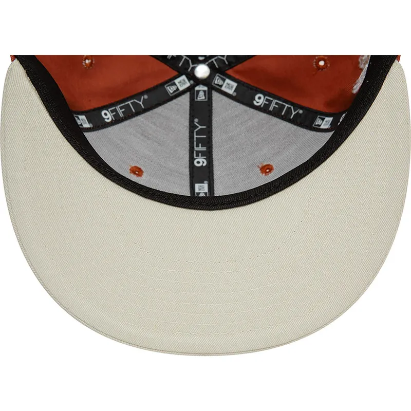 brun-og-beige-snapback-fladskygget-kasket-9fifty-new-york-yankees-mlb-patch-fra-new-era