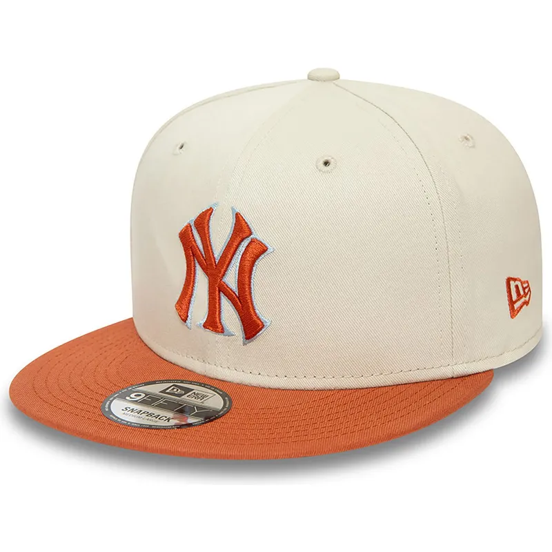 shapka-ploska-bezhov-snapbek-9fifty-patch-na-new-york-yankees-mlb-ot-new-era