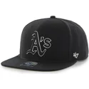 shapka-ploska-cherna-snapbek-na-oakland-athletics-mlb-ot-47-brand