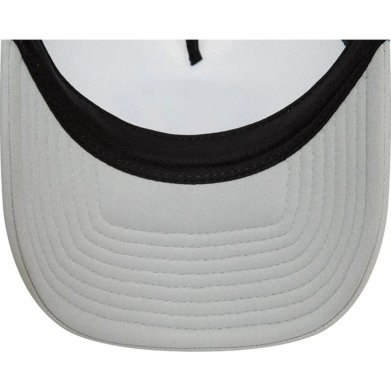shapka-izvita-traker-siv-snapbek-a-frame-na-new-york-yankees-mlb-ot-new-era shapka-izvita-traker-siv-snapbek-a-frame-na-new-york-yankees-mlb-ot-new-era
