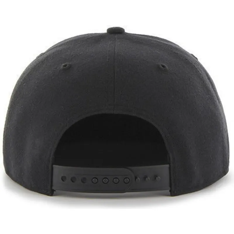shapka-ploska-cherna-snapbek-na-oakland-athletics-mlb-ot-47-brand